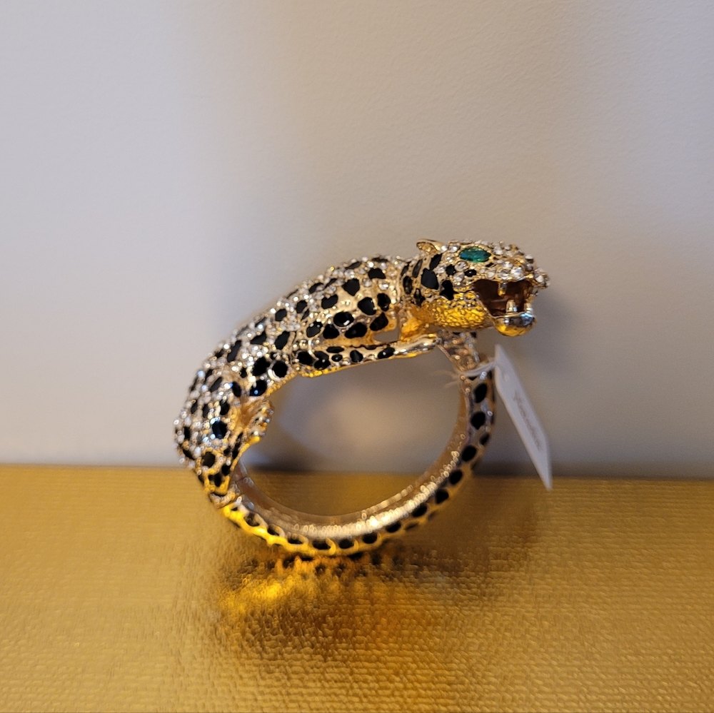 Stunning Fearless and Majestic Tiger Bracelet. Gold-Tone. Sparkly. Natasha. New. - Picture 15 of 15
